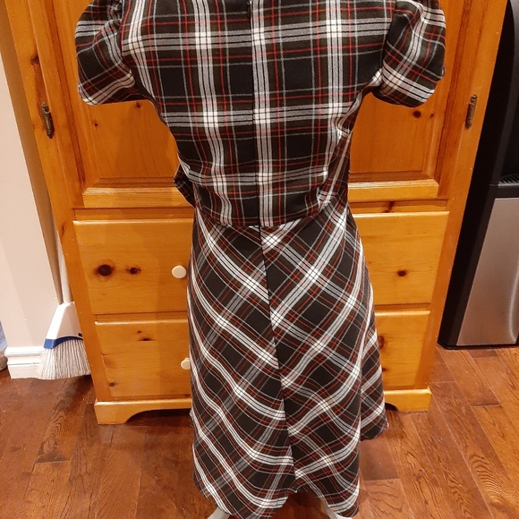 Cute tartan dress - Picture 2 of 4
